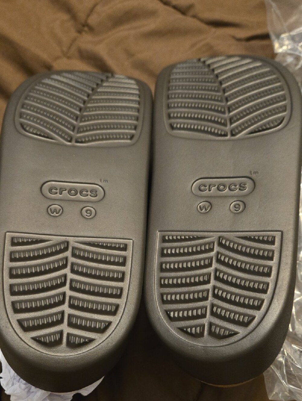 CROCS DYLAN Leopard Print Classic Clog - Brown & Black - Picture 7 of 7